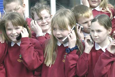 Children-Using-Cell-Phone